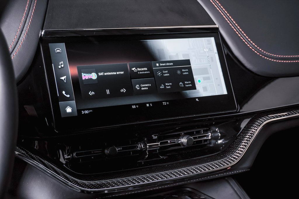 Used 2025 Aston Martin DBX 707 image 8