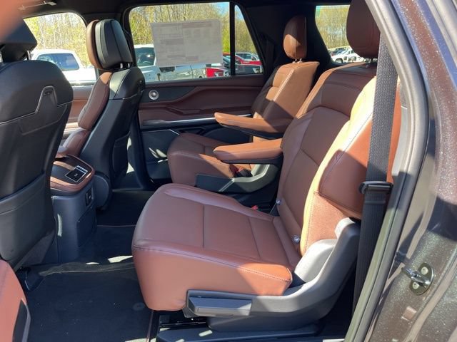 New 2026 Lincoln Navigator L Reserve AWD/4WD image 46