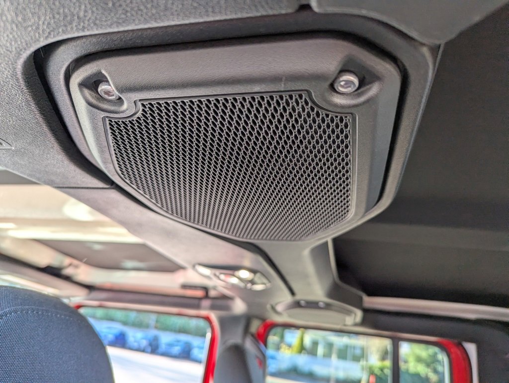 Used 2022 Jeep Gladiator Willys image 30