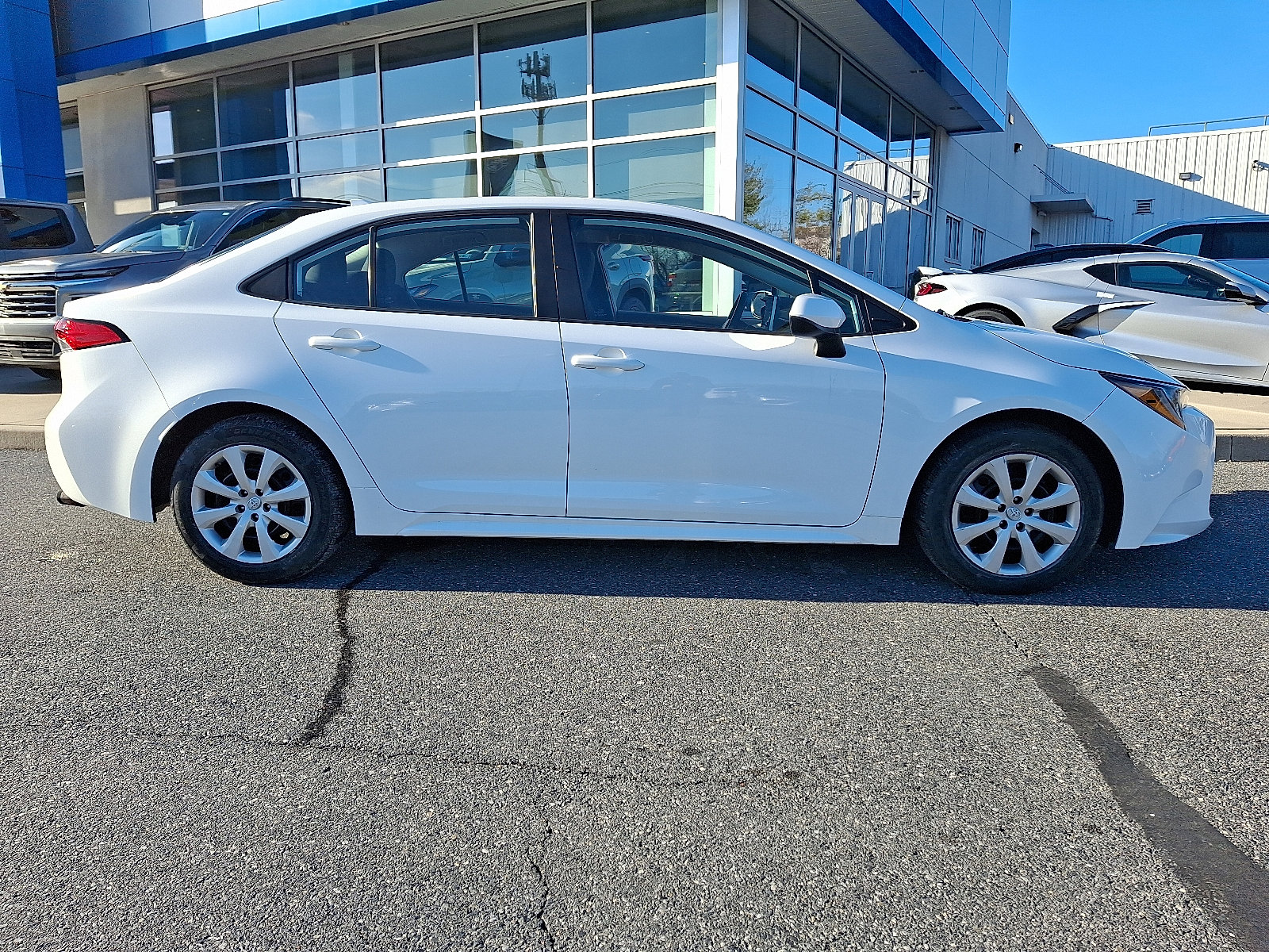 Used 2020 Toyota Corolla LE image 8