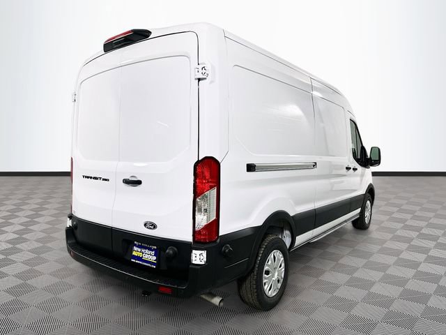 New 2026 Ford Transit 250 148 Medium Roof w/ Load Area Protection Package image 4