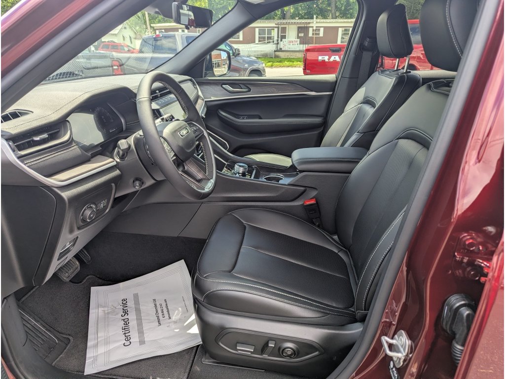 New 2026 Jeep Grand Cherokee L Limited AWD/4WD image 33