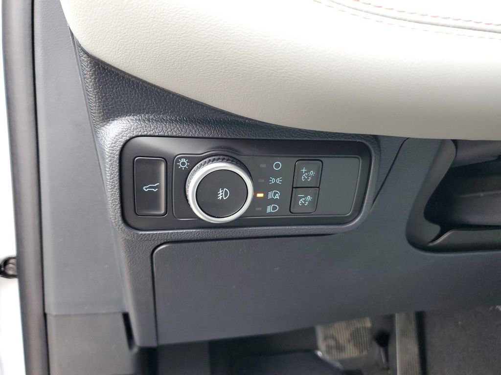 New 2026 Ford Explorer Active w/ Active Comfort Package image 19