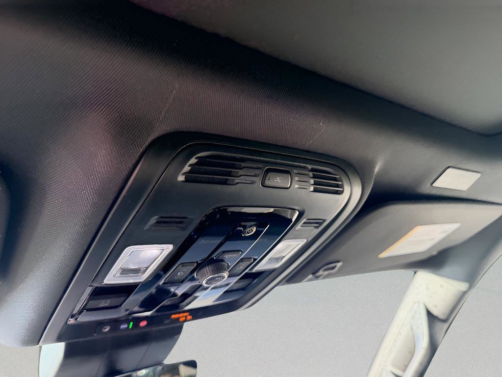 New 2026 Chevrolet Suburban Premier image 28