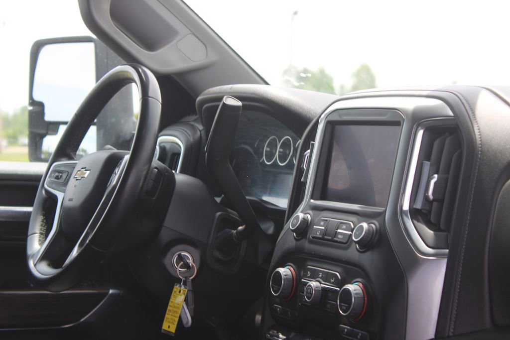 Used 2023 Chevrolet Silverado 2500 LT image 28