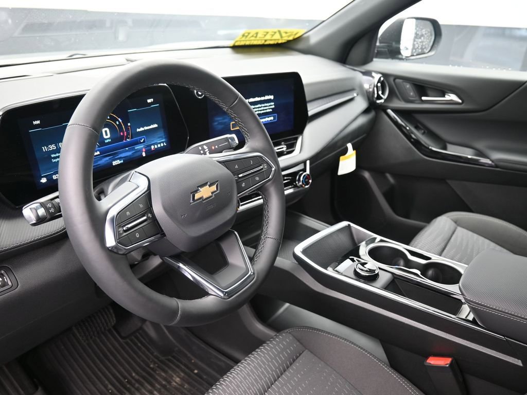New 2026 Chevrolet Equinox LT w/ LPO, Floor Liner Package image 17