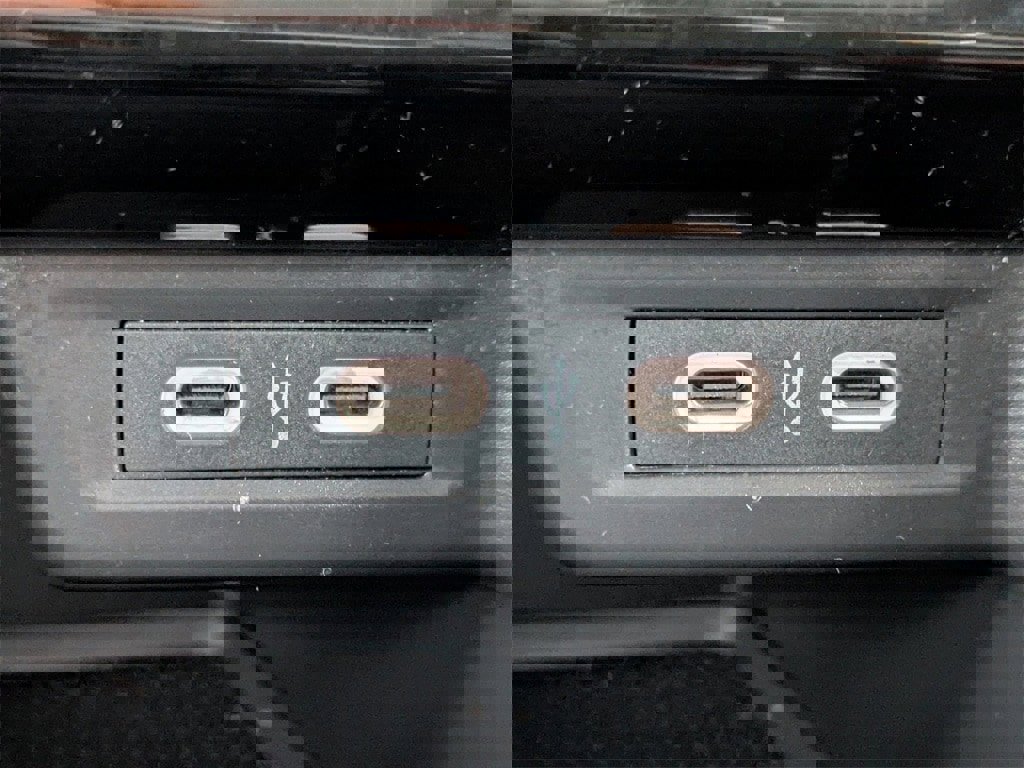 Certified 2024 Volkswagen Jetta SE image 21