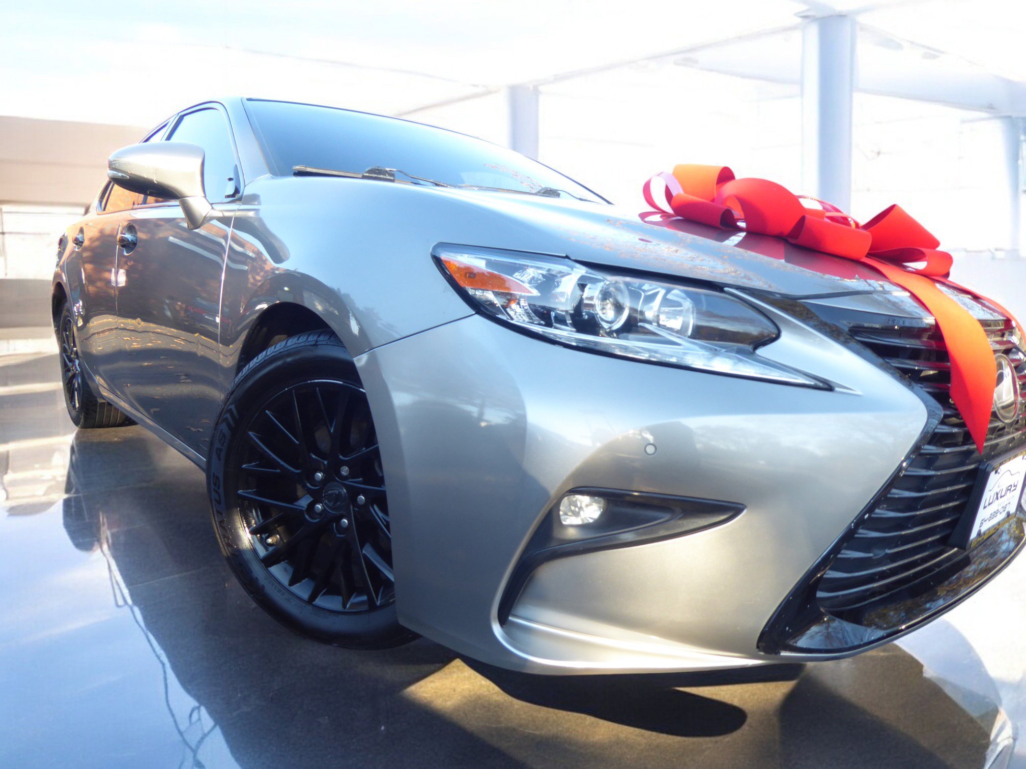 Used 2017 Lexus ES 350 w/ Navigation System Package image 1