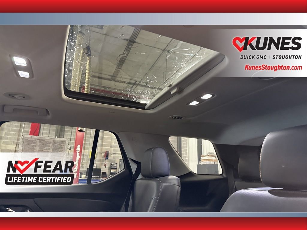 Used 2021 Chevrolet Traverse Premier w/ Redline Edition image 41