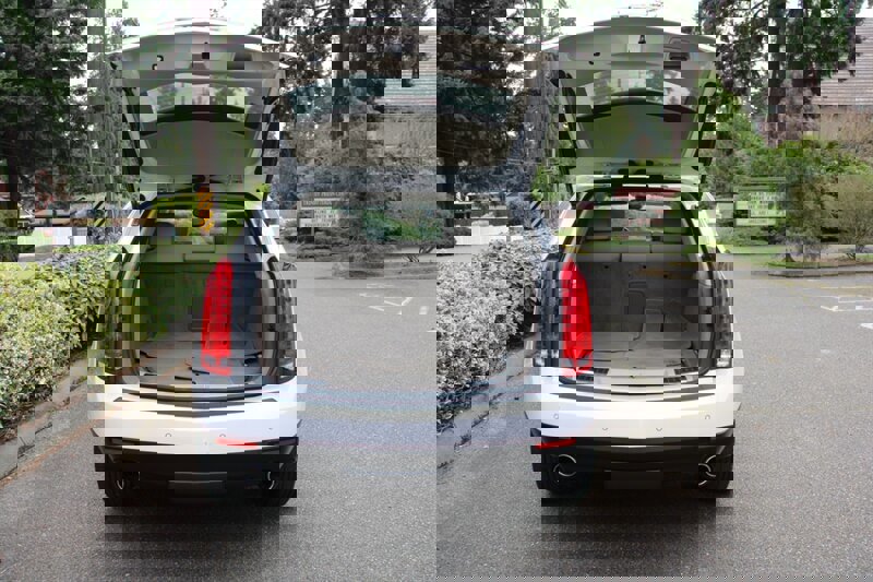 Used 2010 Cadillac SRX Performance image 16