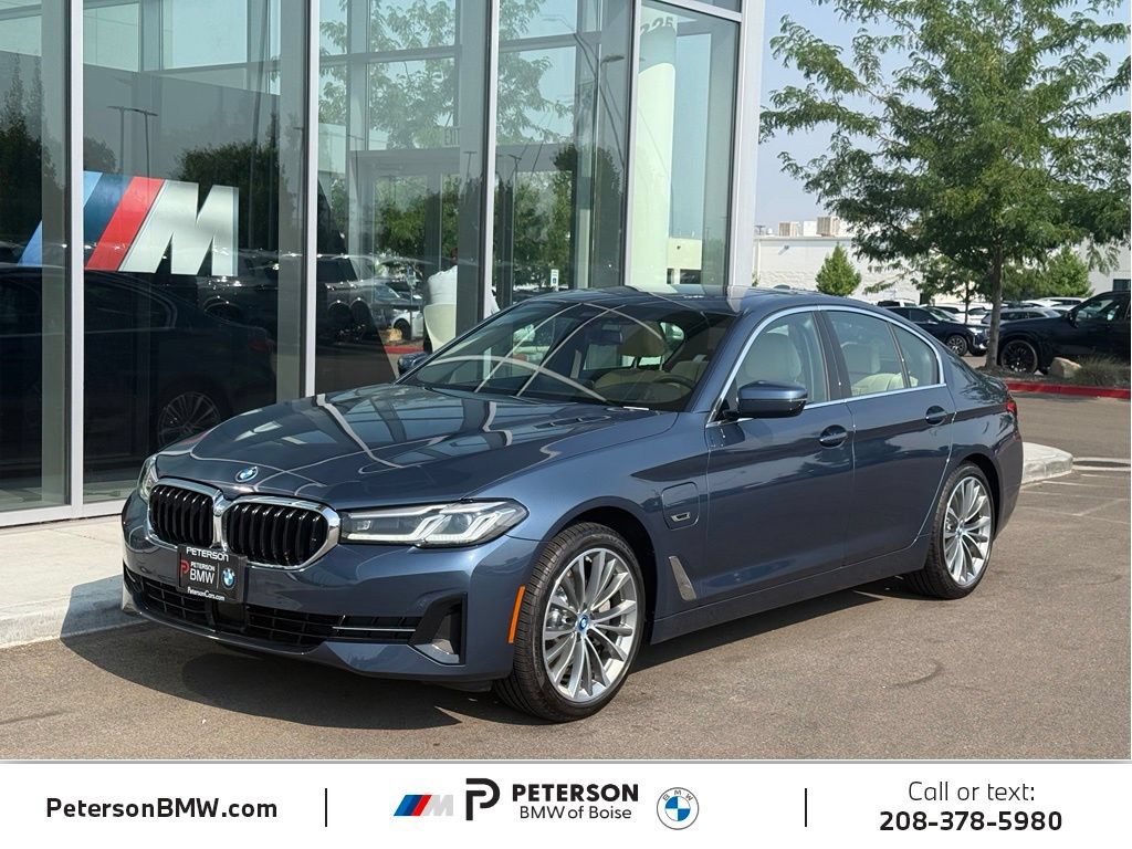 Used 2023 BMW 530e xDrive w/ Premium Package