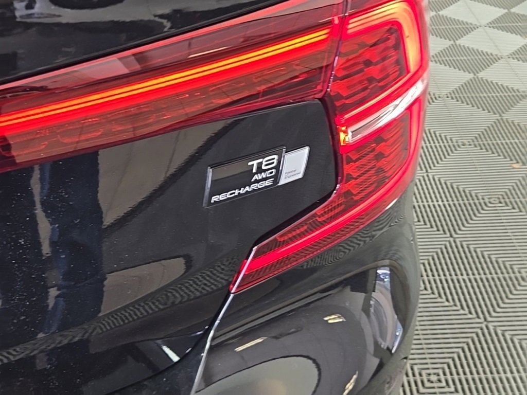 Certified 2024 Volvo S60 T8 Plus w/ Climate Package image 10