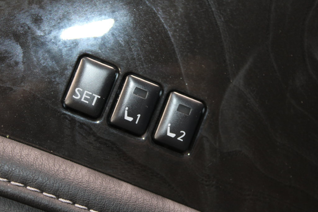 Used 2024 INFINITI QX80 Luxe RWD image 38