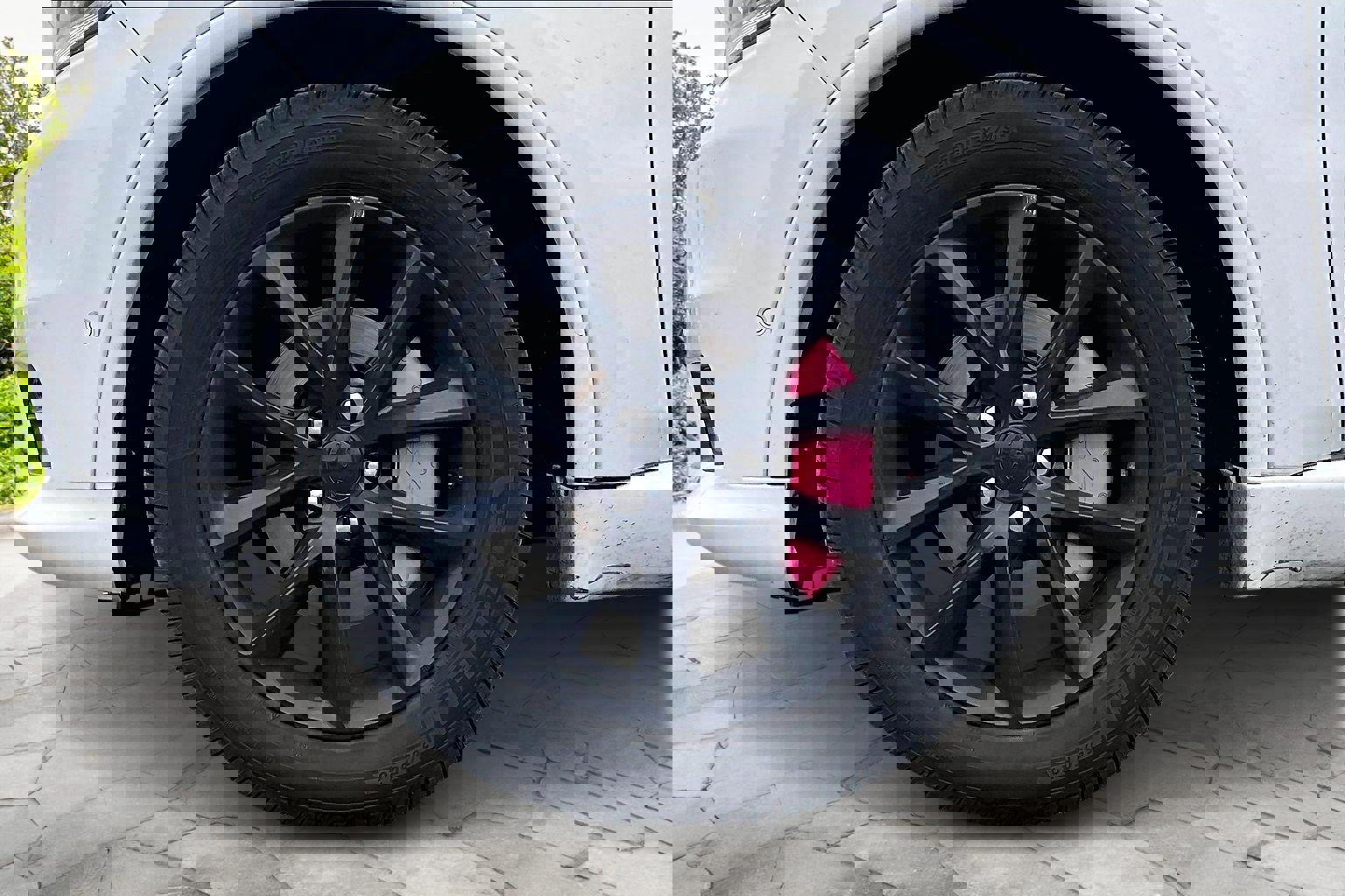 Used 2018 Dodge Durango R/T w/ Technology Group image 9