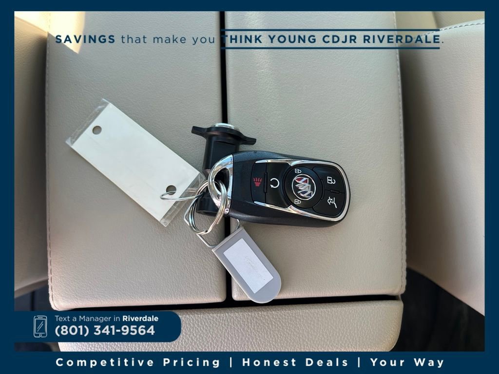 Used 2020 Buick Envision Premium w/ Driver Confidence Package image 29