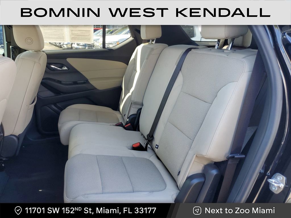 Used 2023 Chevrolet Traverse LS image 17