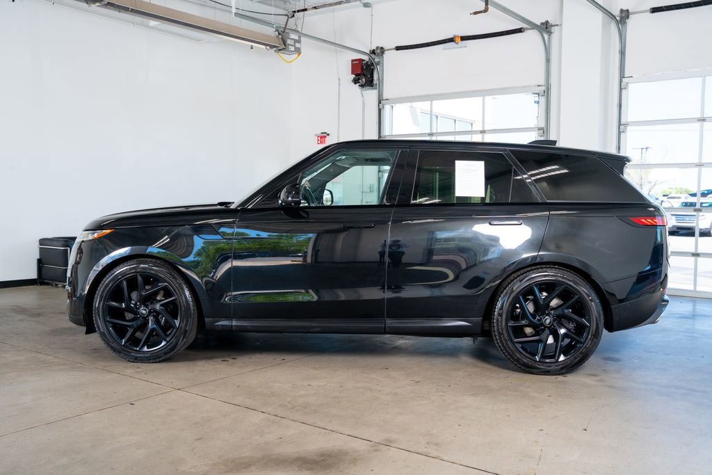Used 2023 Land Rover Range Rover Sport SE image 8