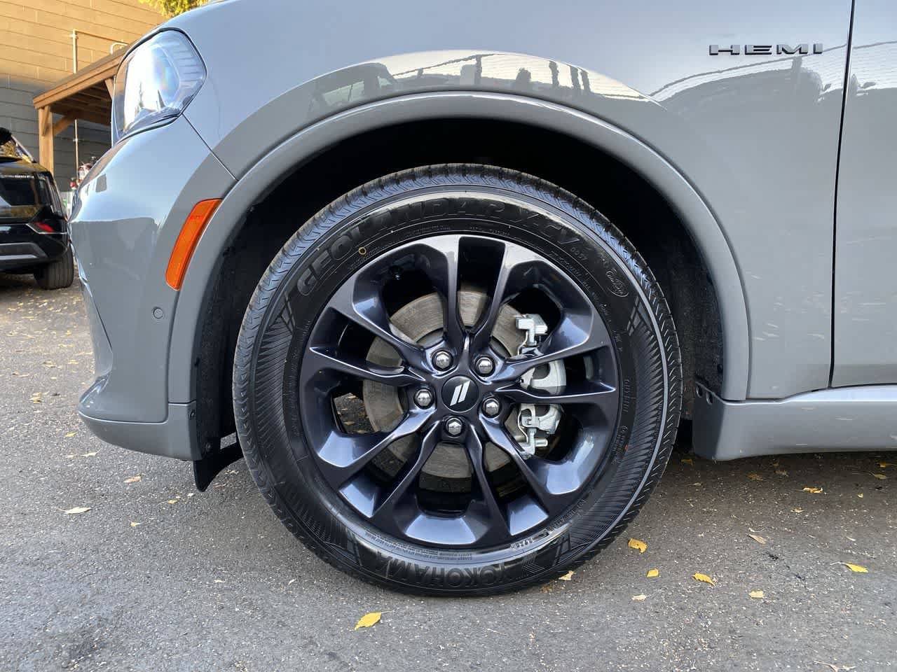 Used 2025 Dodge Durango R/T AWD/4WD image 11