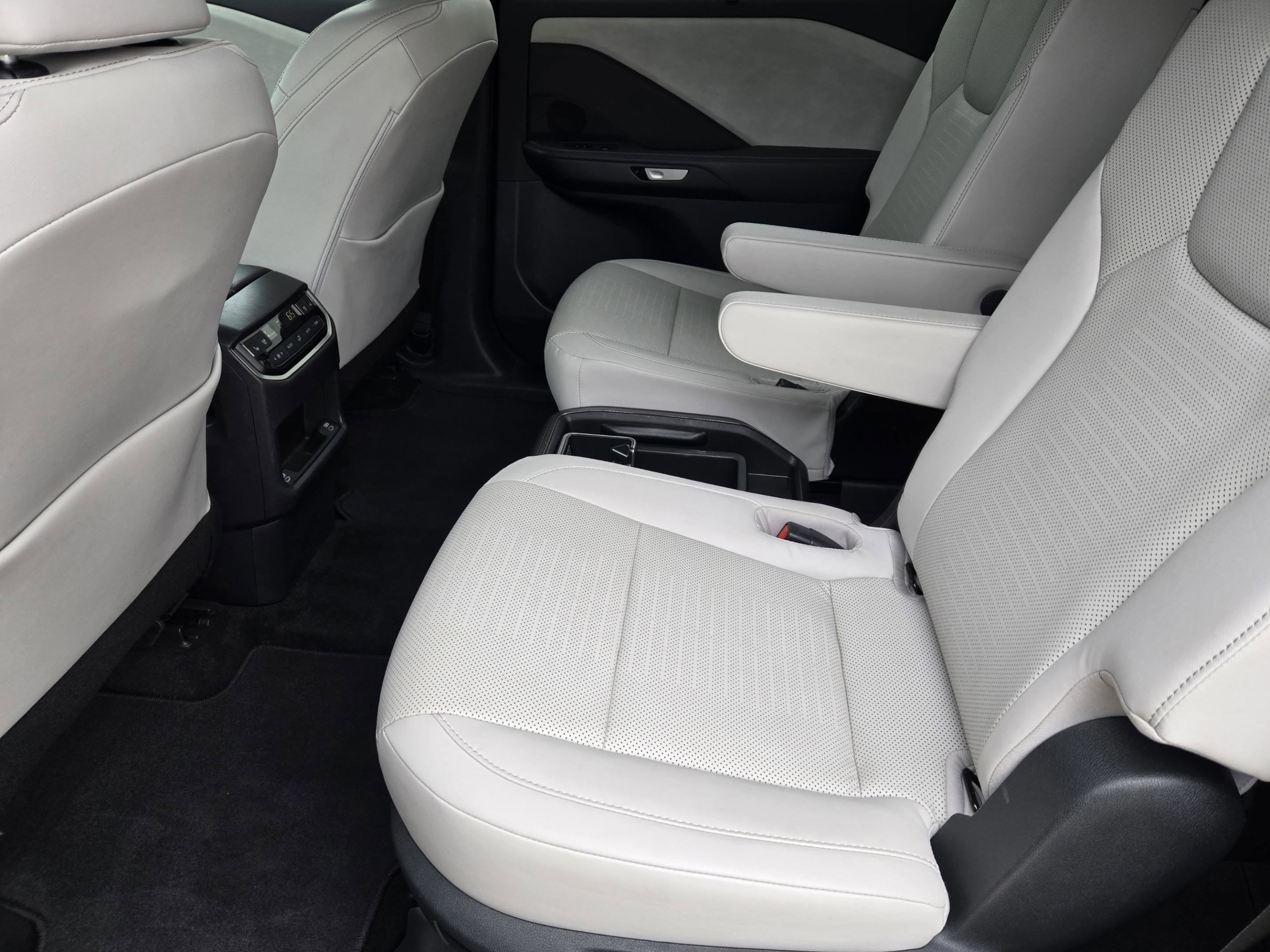 Certified 2025 Lexus TX 350 AWD w/ Technology Package image 29