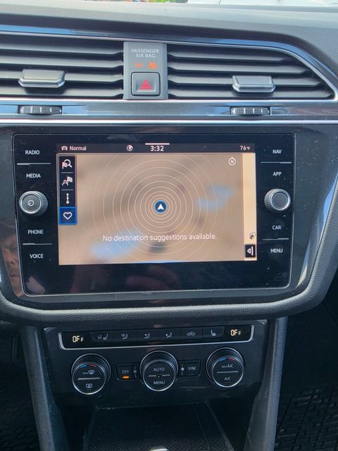 Used 2021 Volkswagen Tiguan SEL AWD/4WD image 17