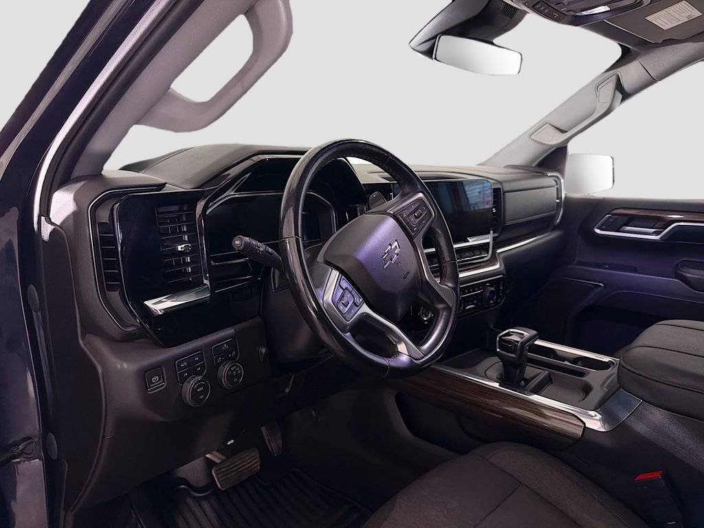 Used 2023 Chevrolet Silverado 1500 RST AWD/4WD image 8
