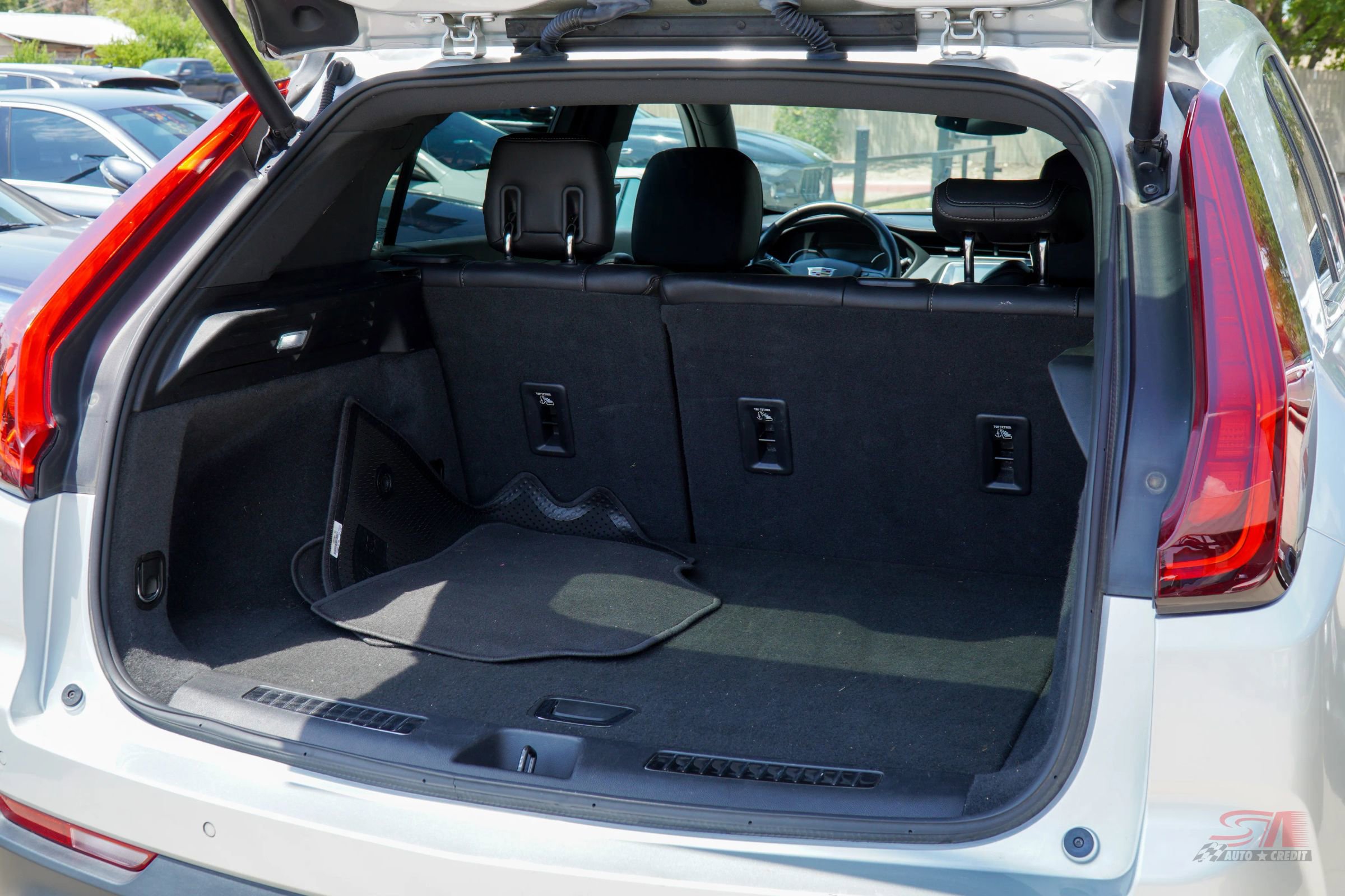 Used 2020 Cadillac XT4 Premium Luxury image 8