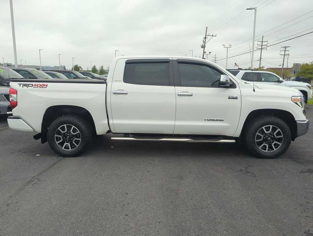 Used 2018 Toyota Tundra Limited w/ Limited Premium Package AWD/4WD image 9