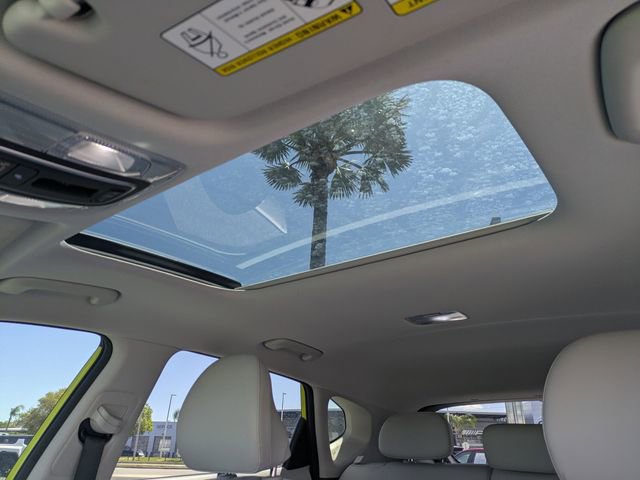 Used 2025 Hyundai Kona Limited image 25