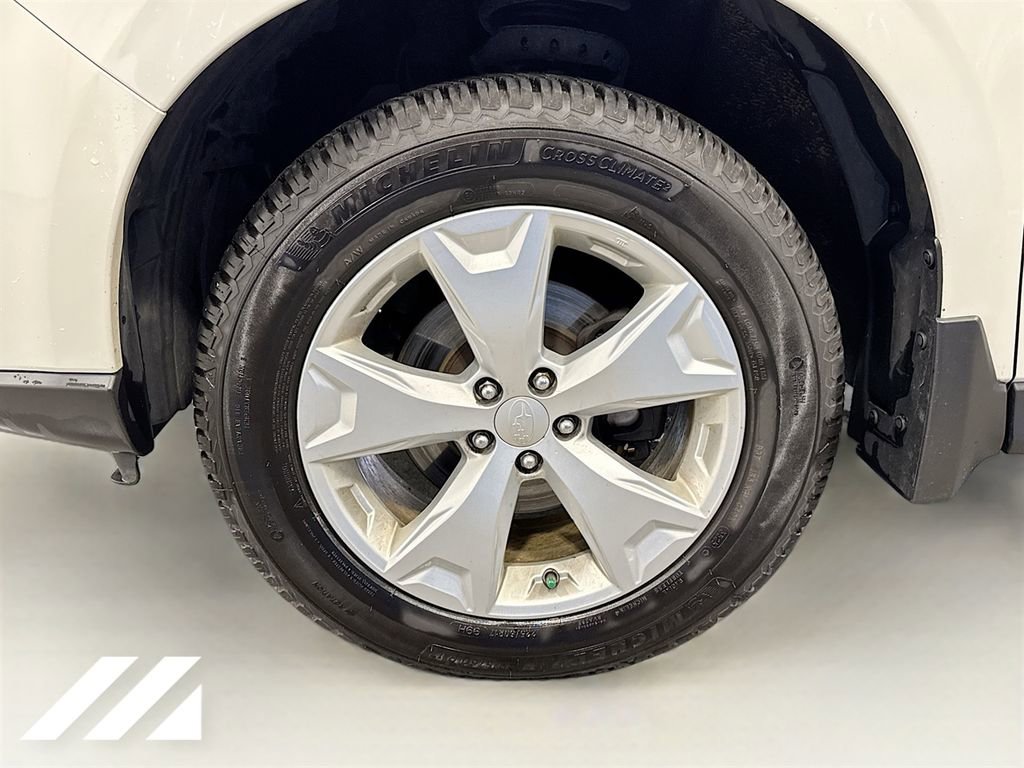 Used 2016 Subaru Forester 2.5i Limited w/ Popular Package #2 AWD/4WD image 32