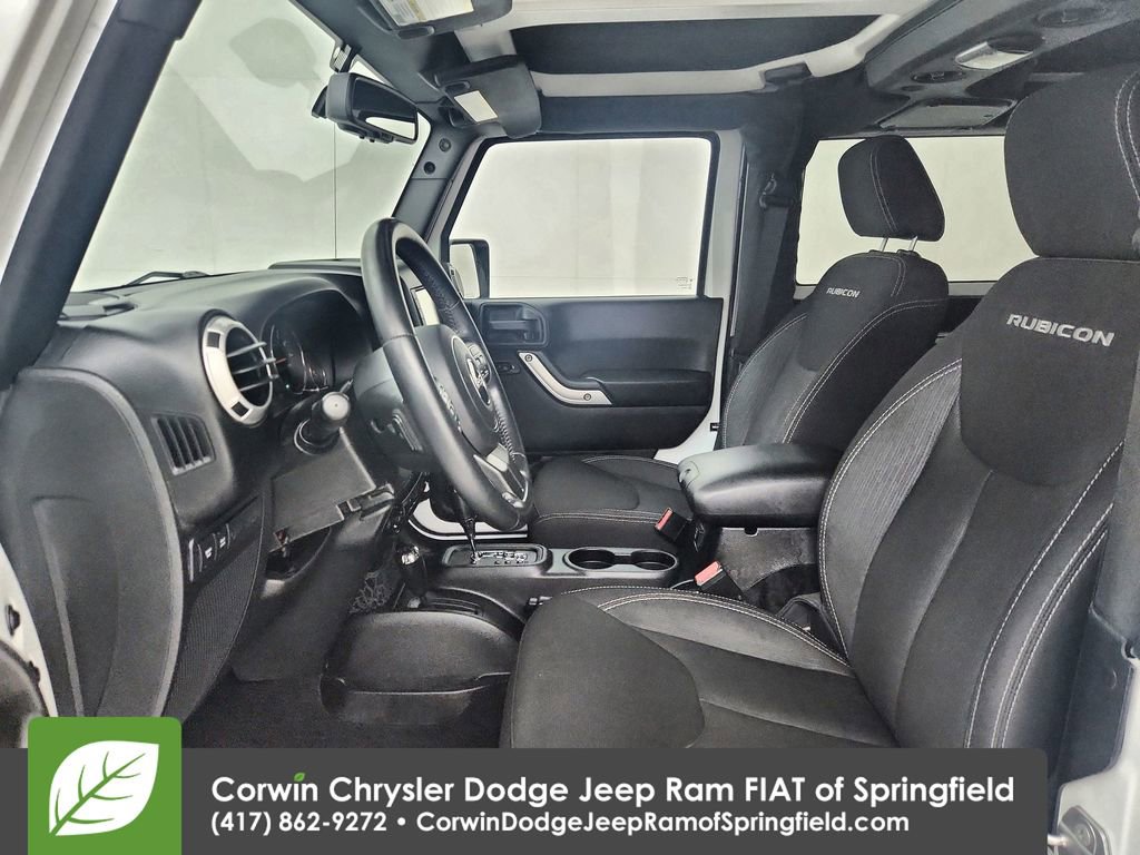 Used 2015 Jeep Wrangler Rubicon w/ Power Convenience Group image 19