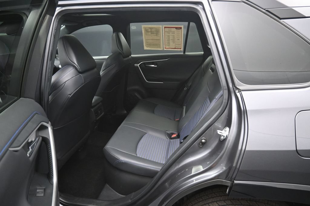 Used 2024 Toyota RAV4 XSE AWD/4WD image 28