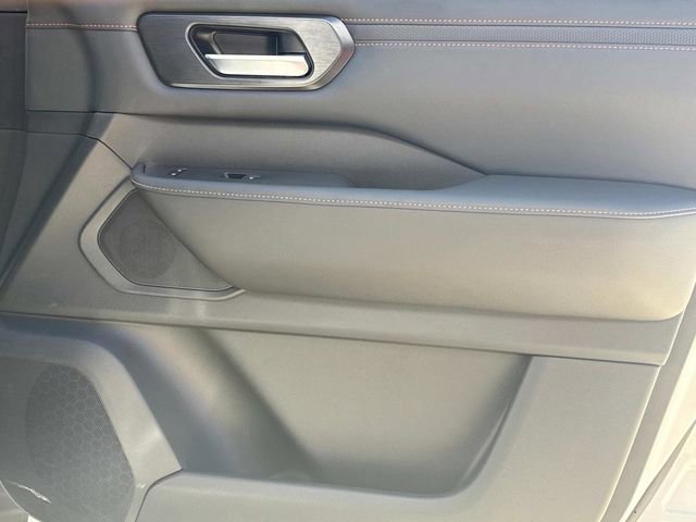 Used 2026 Nissan Armada PRO-4X image 21