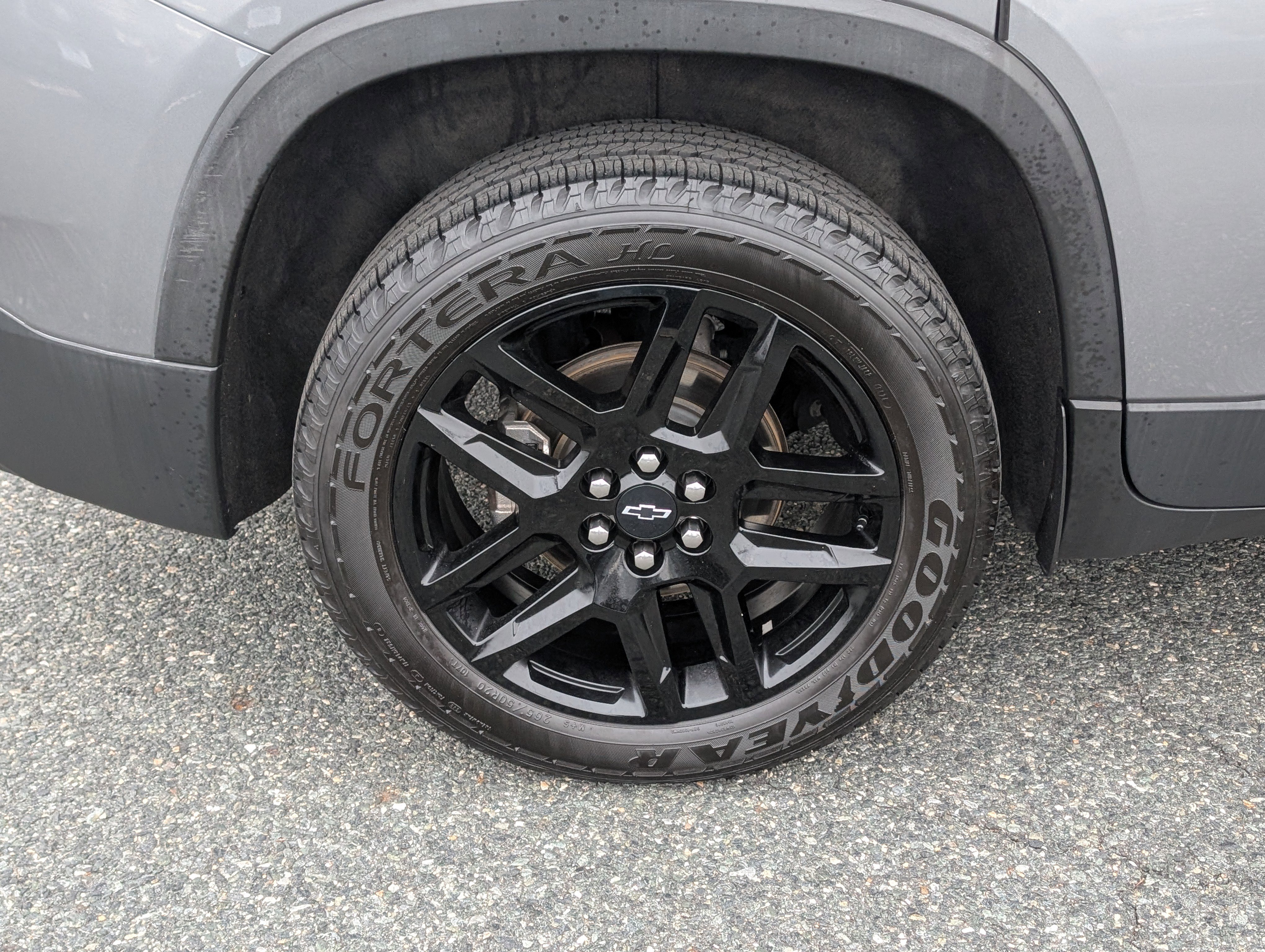 Used 2020 Chevrolet Traverse LS w/ LPO, Blackout Package image 9