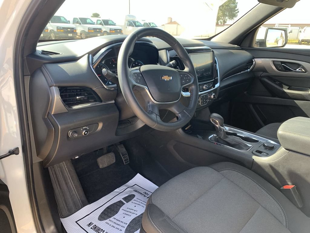 Certified 2023 Chevrolet Traverse LT FWD image 8