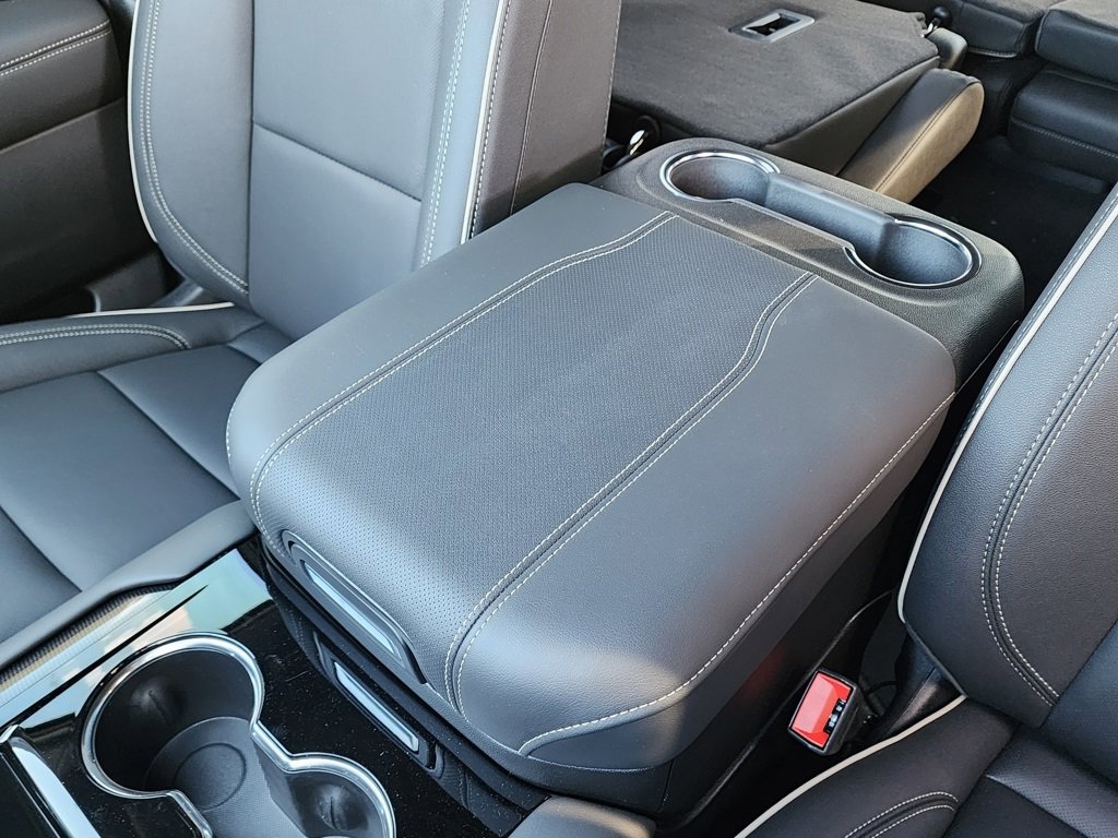 New 2026 GMC Yukon Elevation image 33