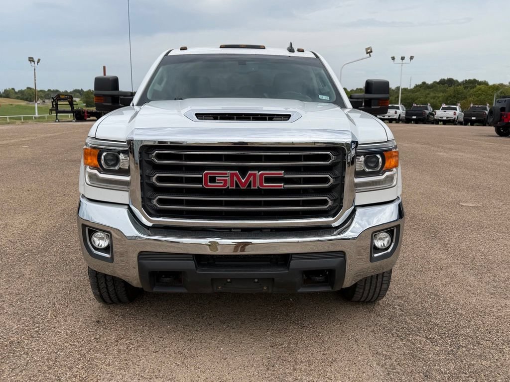 Used 2019 GMC Sierra 2500 SLE AWD/4WD image 2