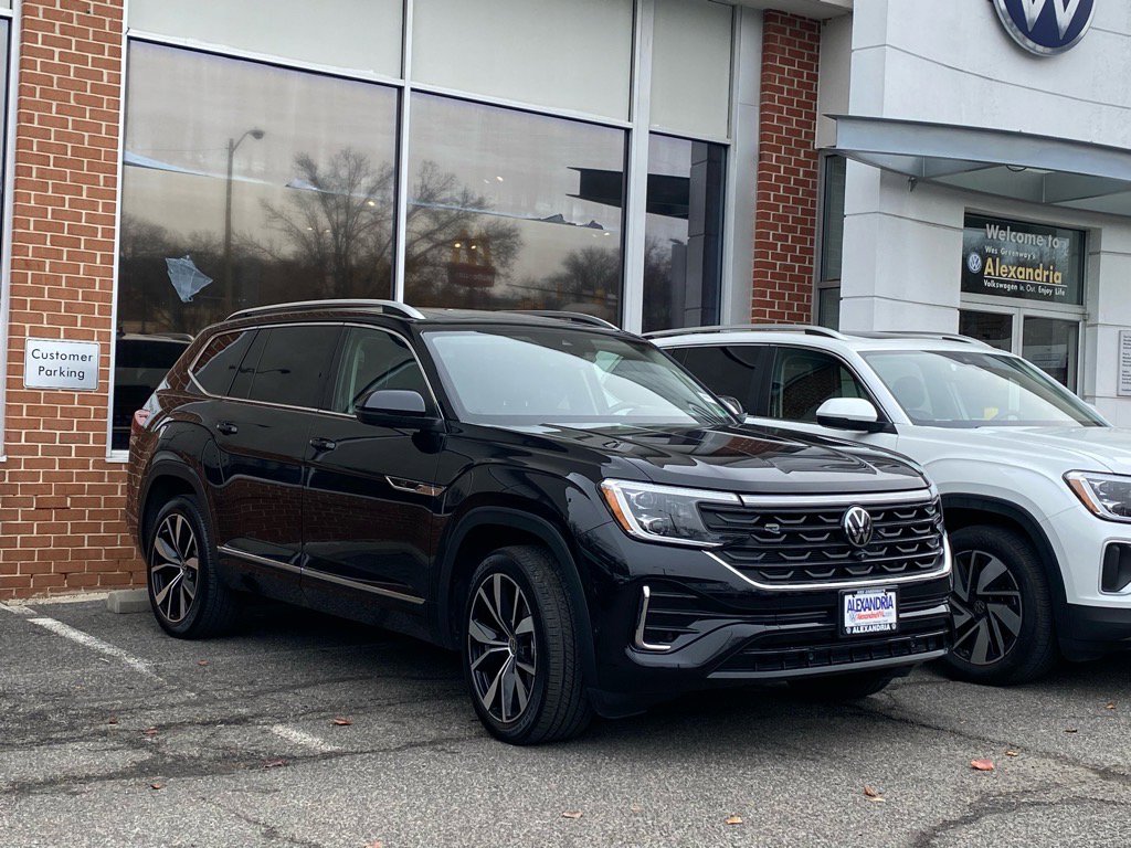 Certified 2024 Volkswagen Atlas SEL Premium R-Line