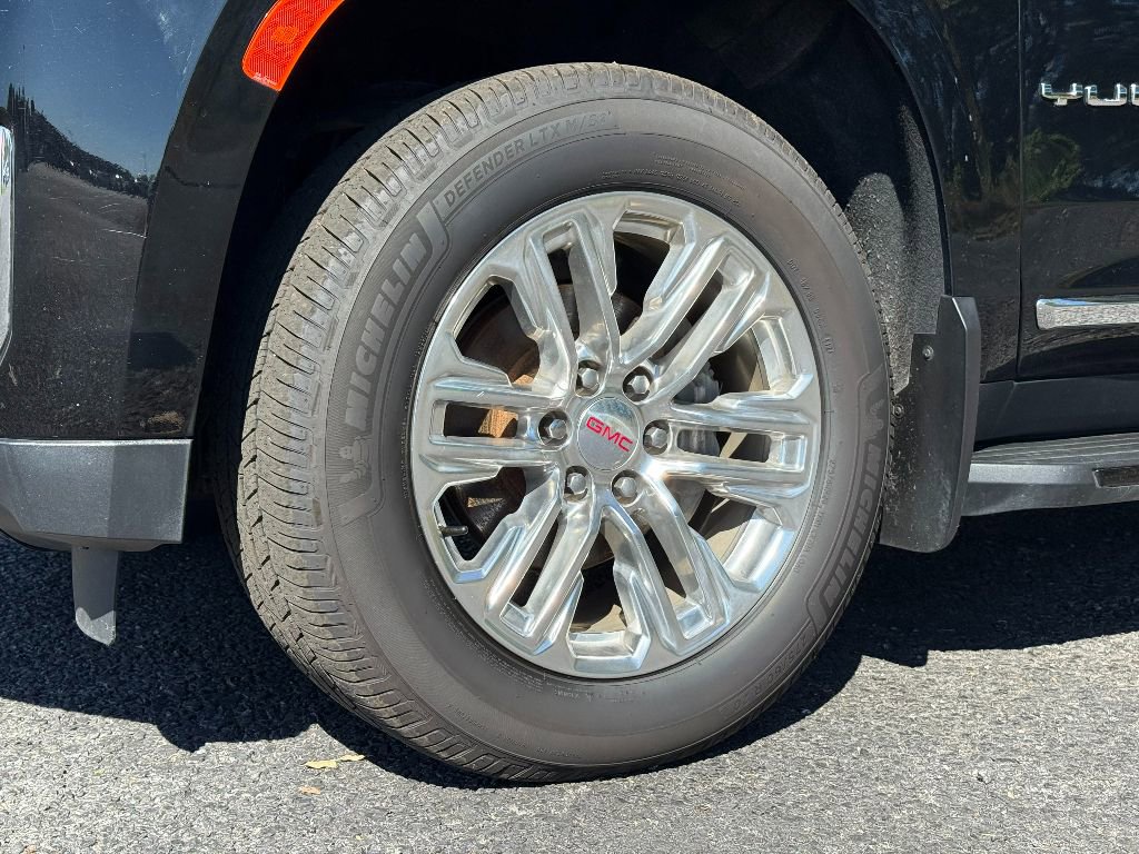 Used 2021 GMC Yukon SLT image 17