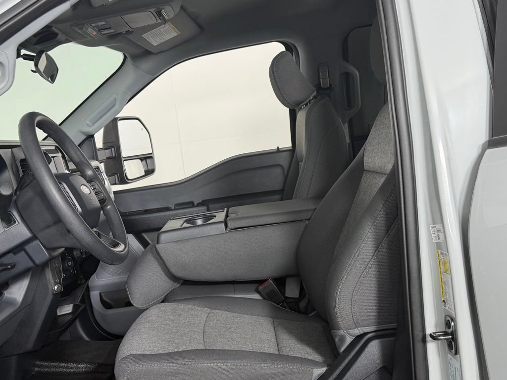 Used 2025 Ford F250 XL w/ FX4 Off-Road Package AWD/4WD image 21