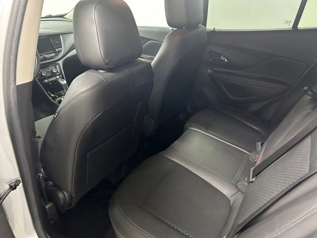 Used 2022 Buick Encore Preferred w/ Safety Package AWD/4WD image 15