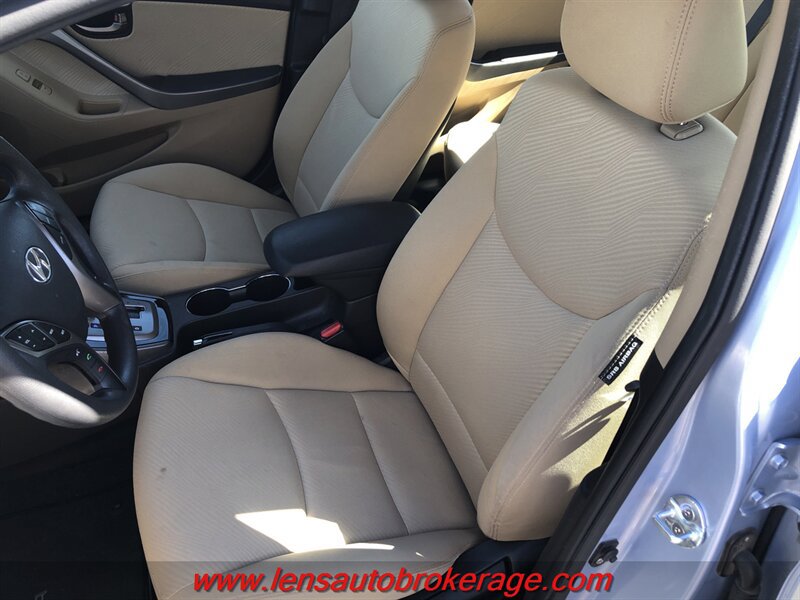 Used 2013 Hyundai Elantra GLS w/ Preferred Pkg FWD image 5