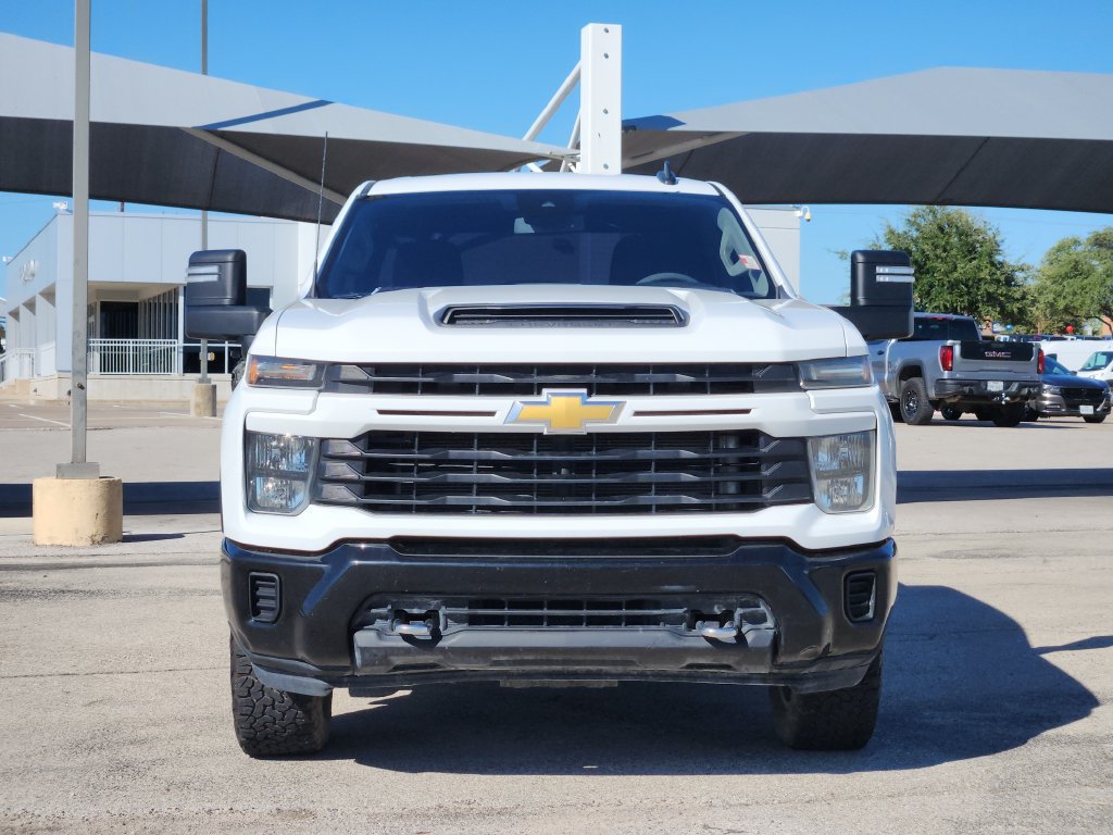 Used 2024 Chevrolet Silverado 2500 Custom w/ Custom Value Package AWD/4WD image 2