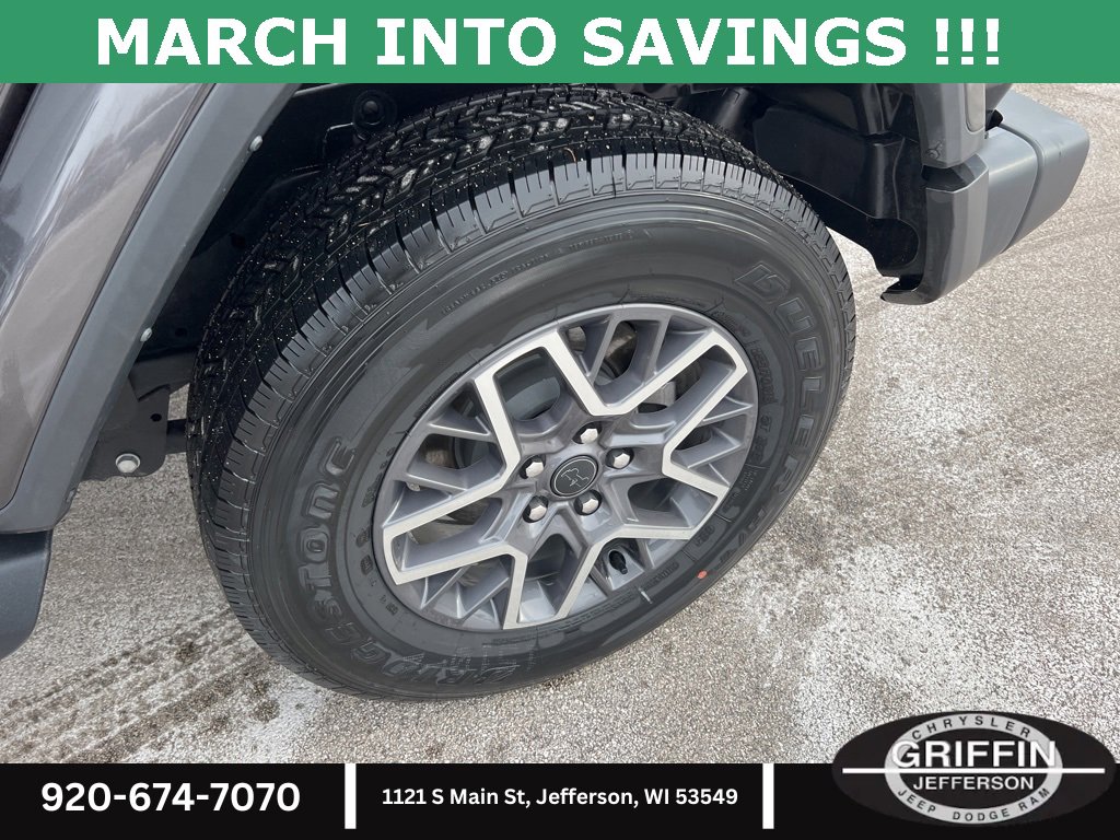 Used 2024 Jeep Wrangler Sahara w/ Safety Group image 7