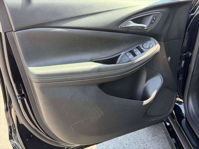 Used 2024 Buick Encore GX Sport Touring AWD/4WD image 18