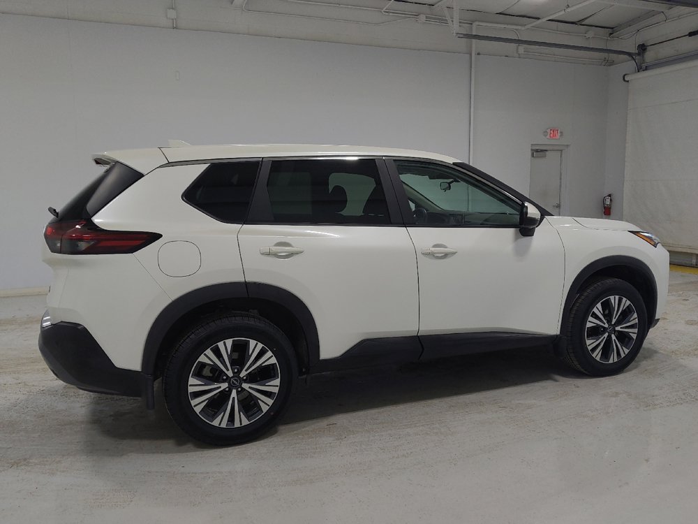 Used 2023 Nissan Rogue SV image 10