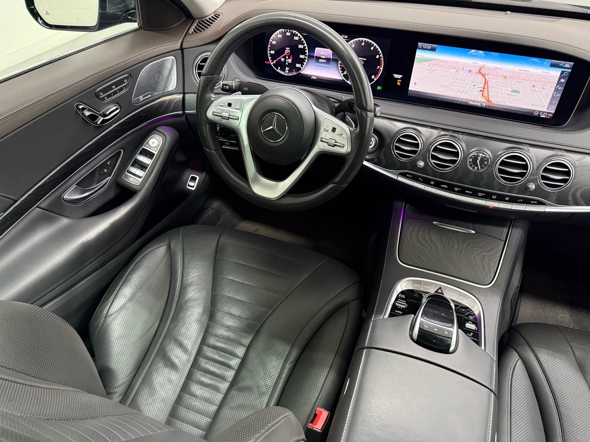 Used 2018 Mercedes-Benz S 560 4MATIC Sedan image 34