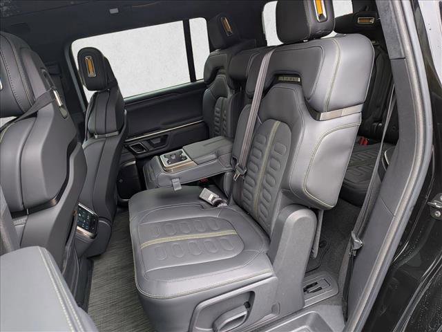 Used 2024 Rivian R1S Adventure image 18