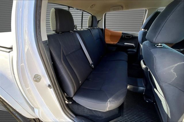 Used 2018 Toyota Tacoma SR5 AWD/4WD image 25