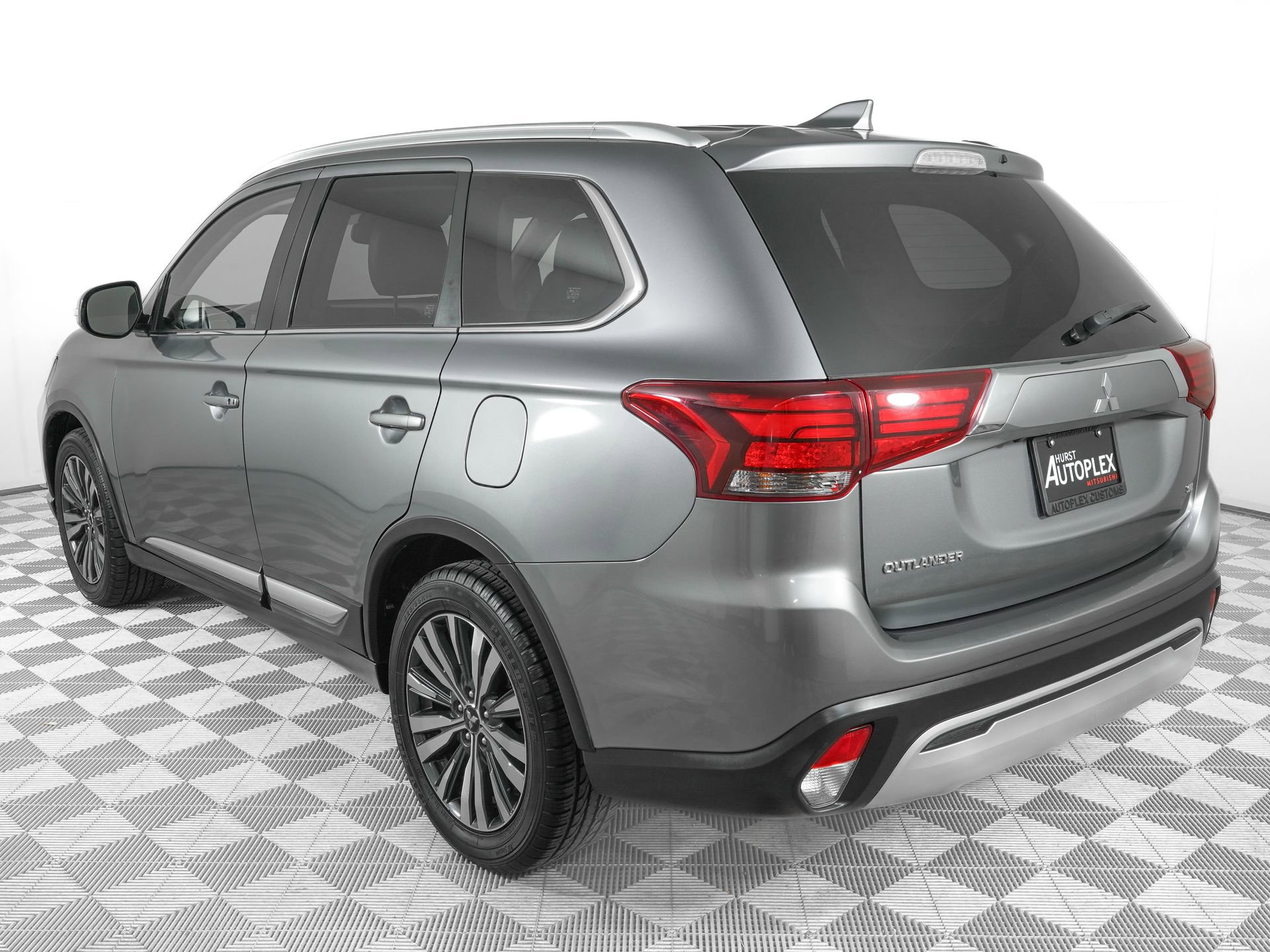 Used 2020 Mitsubishi Outlander SEL image 7