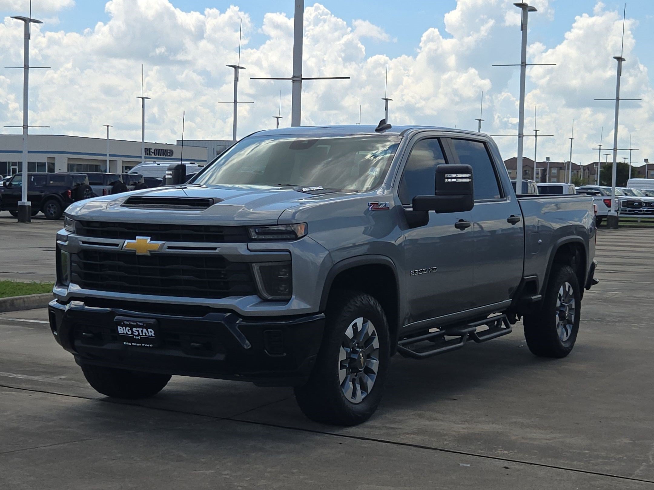 Used 2024 Chevrolet Silverado 2500 Custom w/ Custom Value Package AWD/4WD image 16